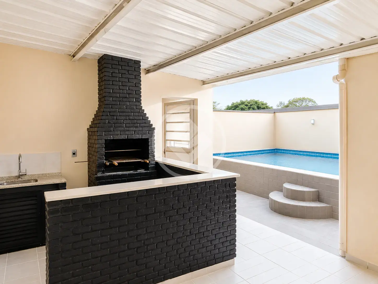 Imagem 1 - Casa em Conjunto Habitacional Hilda Mandarino, Araçatuba - SP