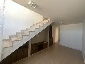 Imagem 2 - Apartamento Duplex em Conjunto Habitacional Pedro Perri, Araçatuba - SP