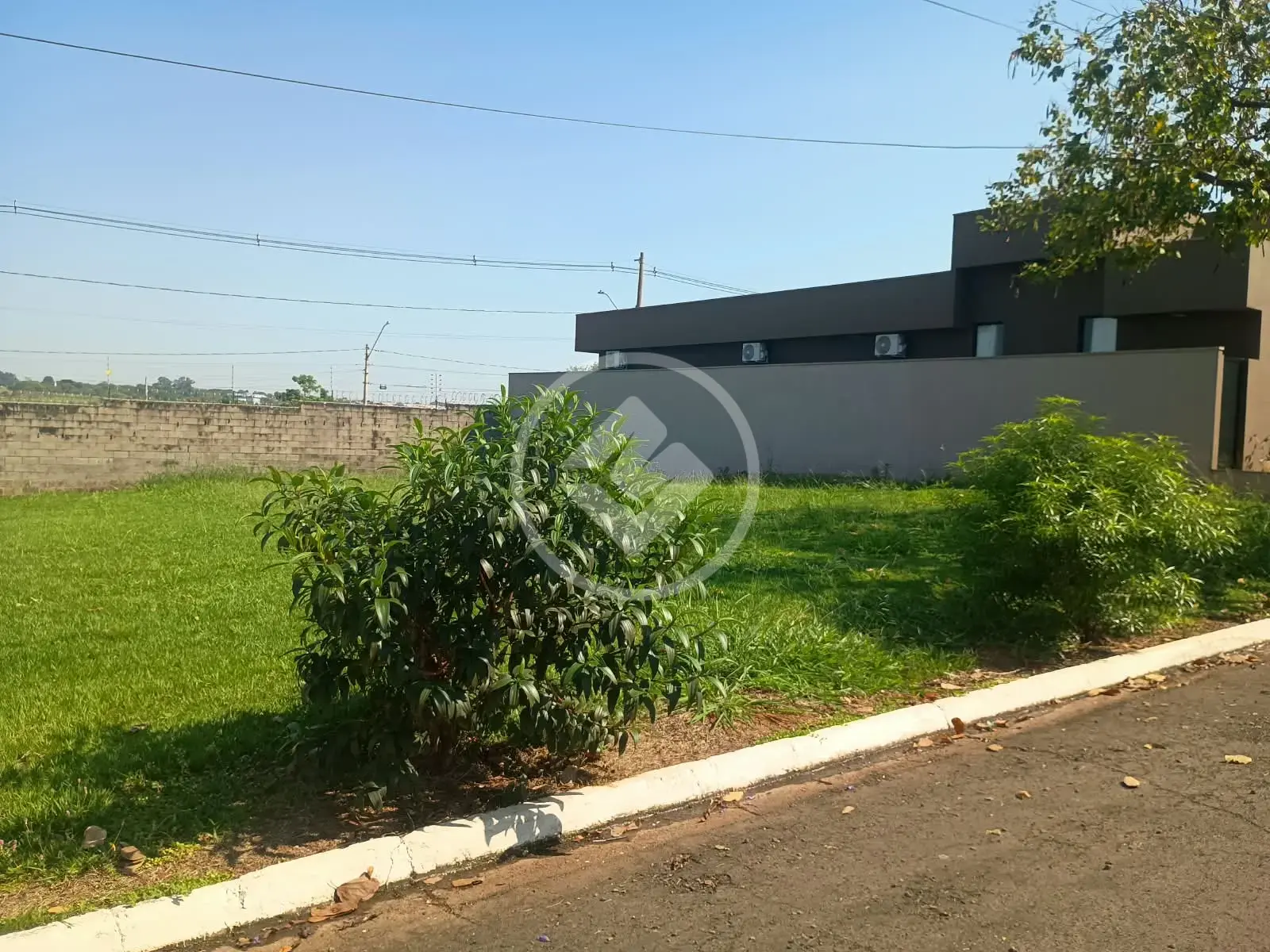 Imagem 1 - Terreno Condomínio em Pinheiros, Araçatuba - SP