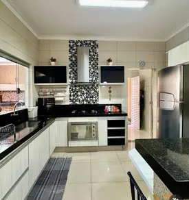 Casa Condomínio Pinheiros, Araçatuba - SP — foto 2