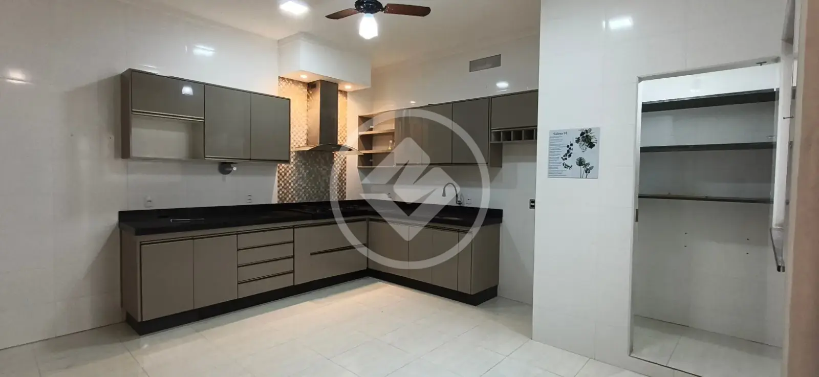Imagem 1 - Casa em Conjunto Habitacional Hilda Mandarino, Araçatuba - SP
