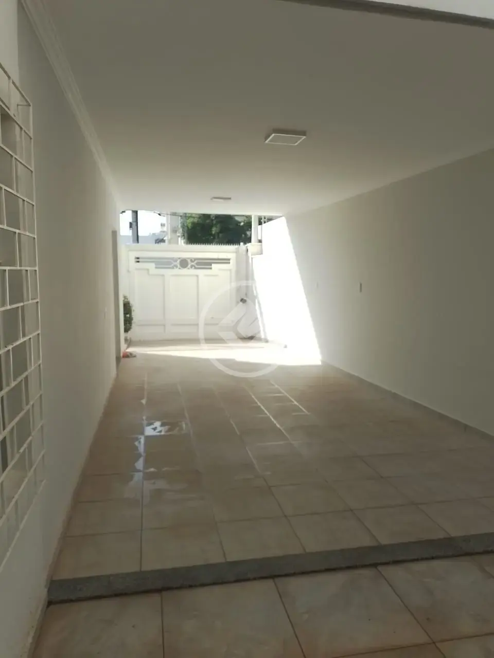 Image 2 - Sobrado em Vila Mendonça, Araçatuba - SP
