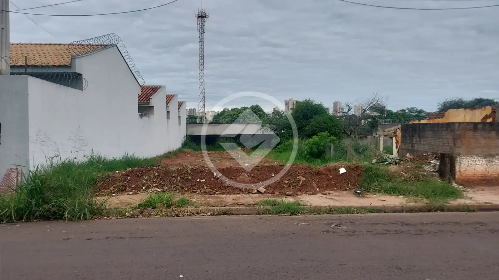 Imagem 1 - Terreno em Umuarama, Araçatuba - SP