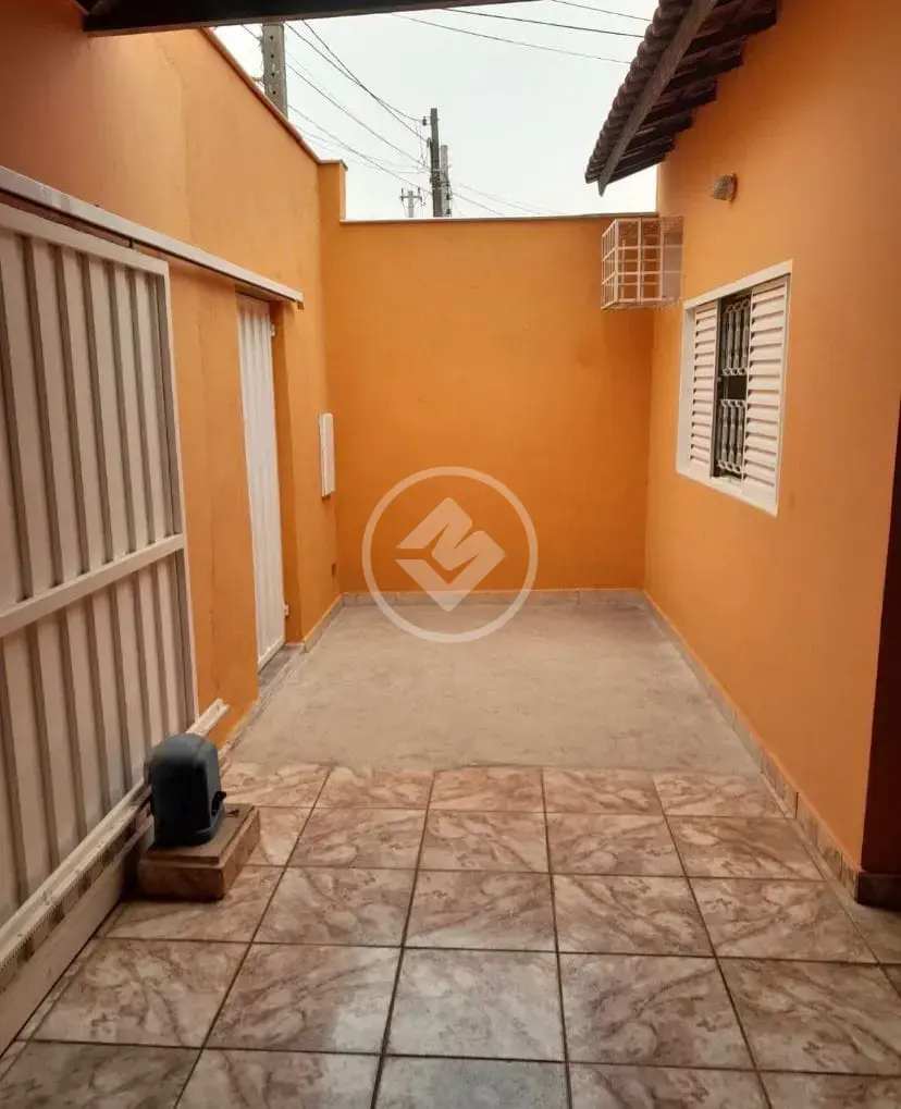 Imagem 1 - Casa em Conjunto Habitacional Pedro Perri, Araçatuba - SP