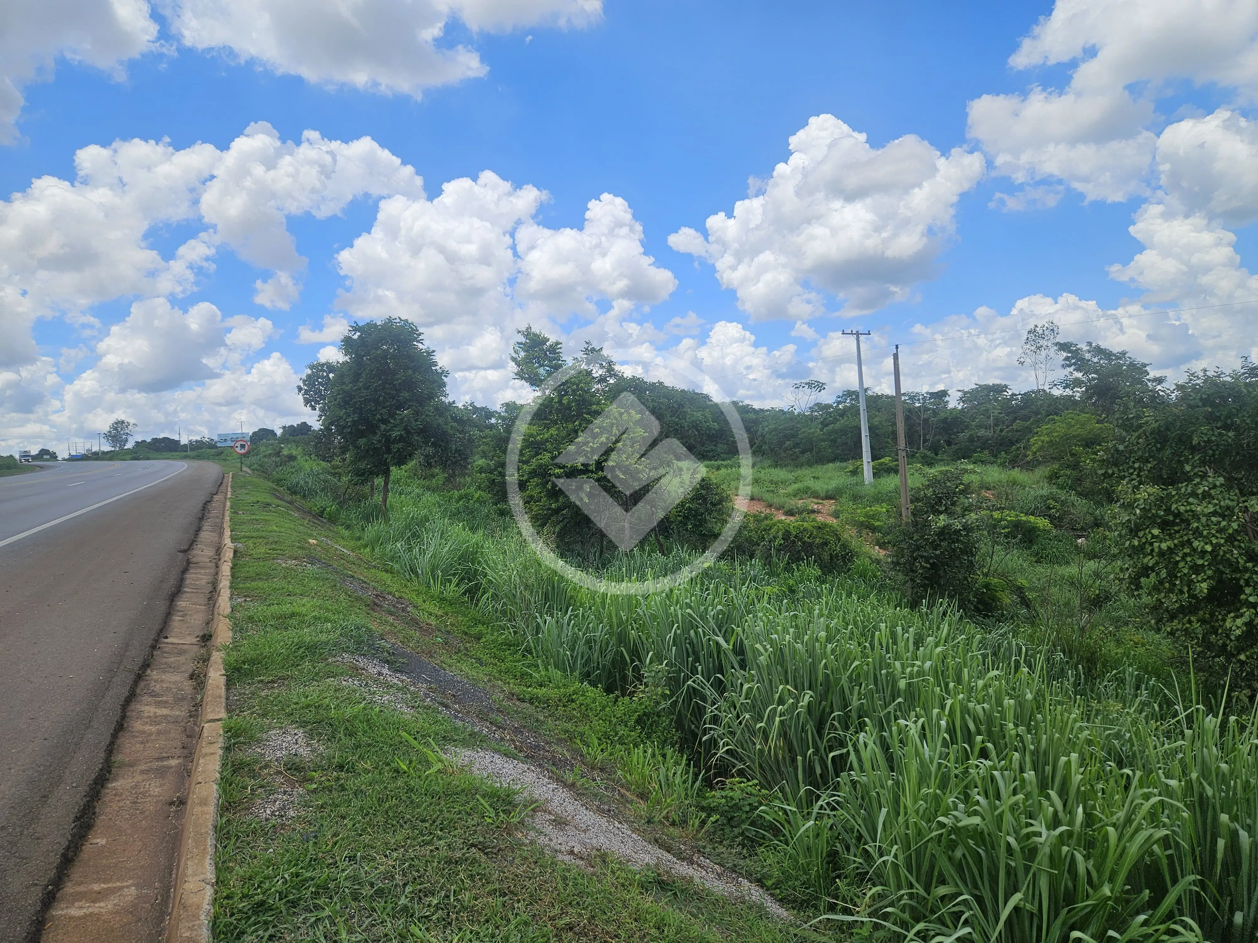 Terreno Comercial DISTRITO INDUSTRIAL, Cuiabá - MT — foto 1