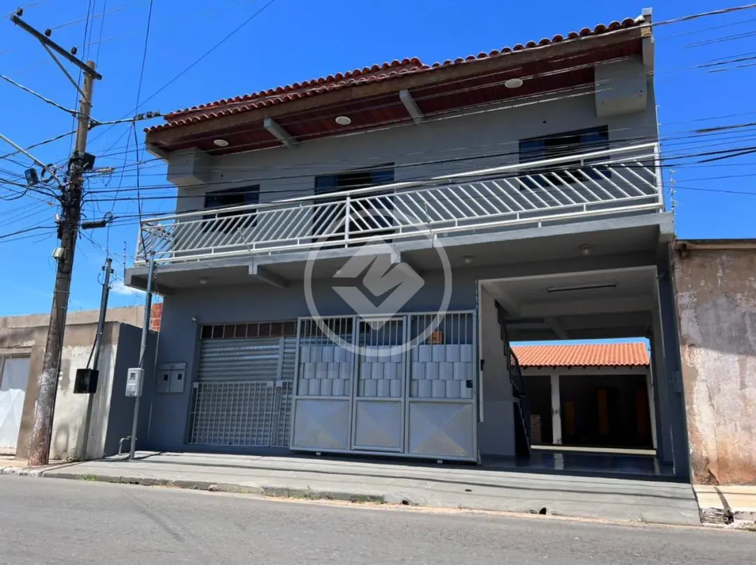 Imagem 1 - Sobrado em COHAB CRISTO REI, Várzea Grande - MT