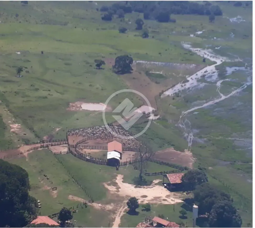 Imagem 1 - Fazenda em Centro, Poconé - MT