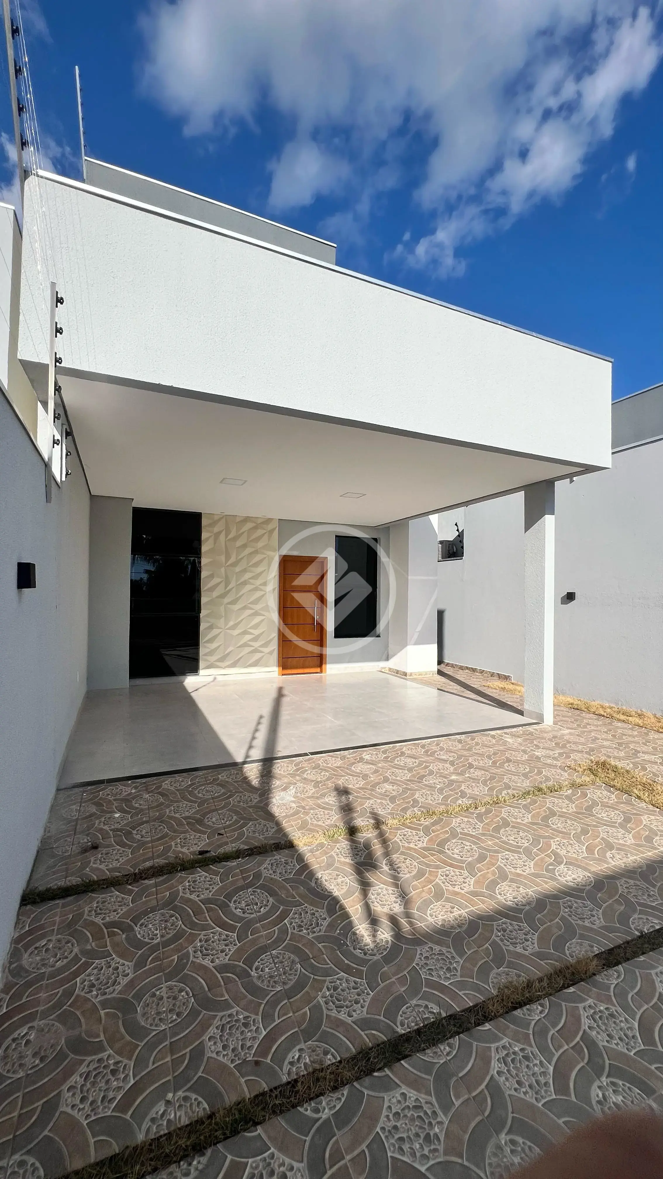 Image 2 - Casa em Centro-Sul, Várzea Grande - MT
