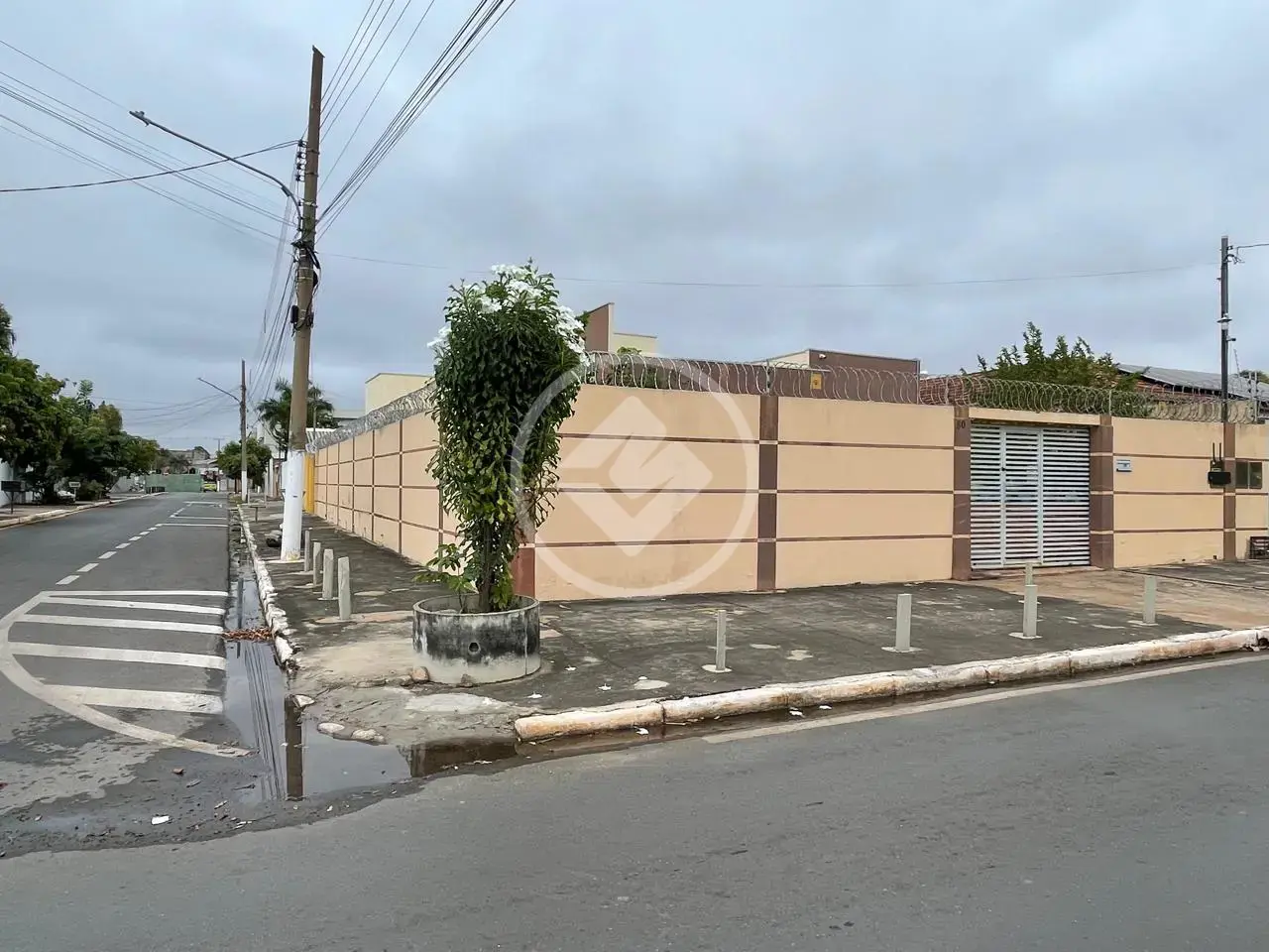 Imagem 1 - Casa em Centro-Sul, Várzea Grande - MT