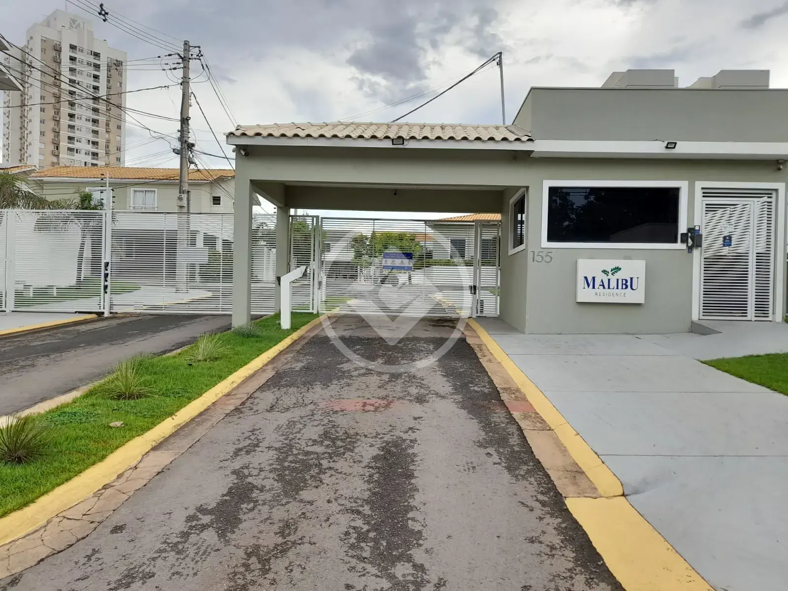 Imagem 1 - Sobrado Em Condomínio em Despraiado, Cuiabá - MT