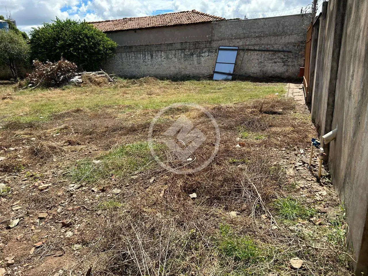 Imagem 2 - Terreno Comercial em Centro-Sul, Várzea Grande - MT