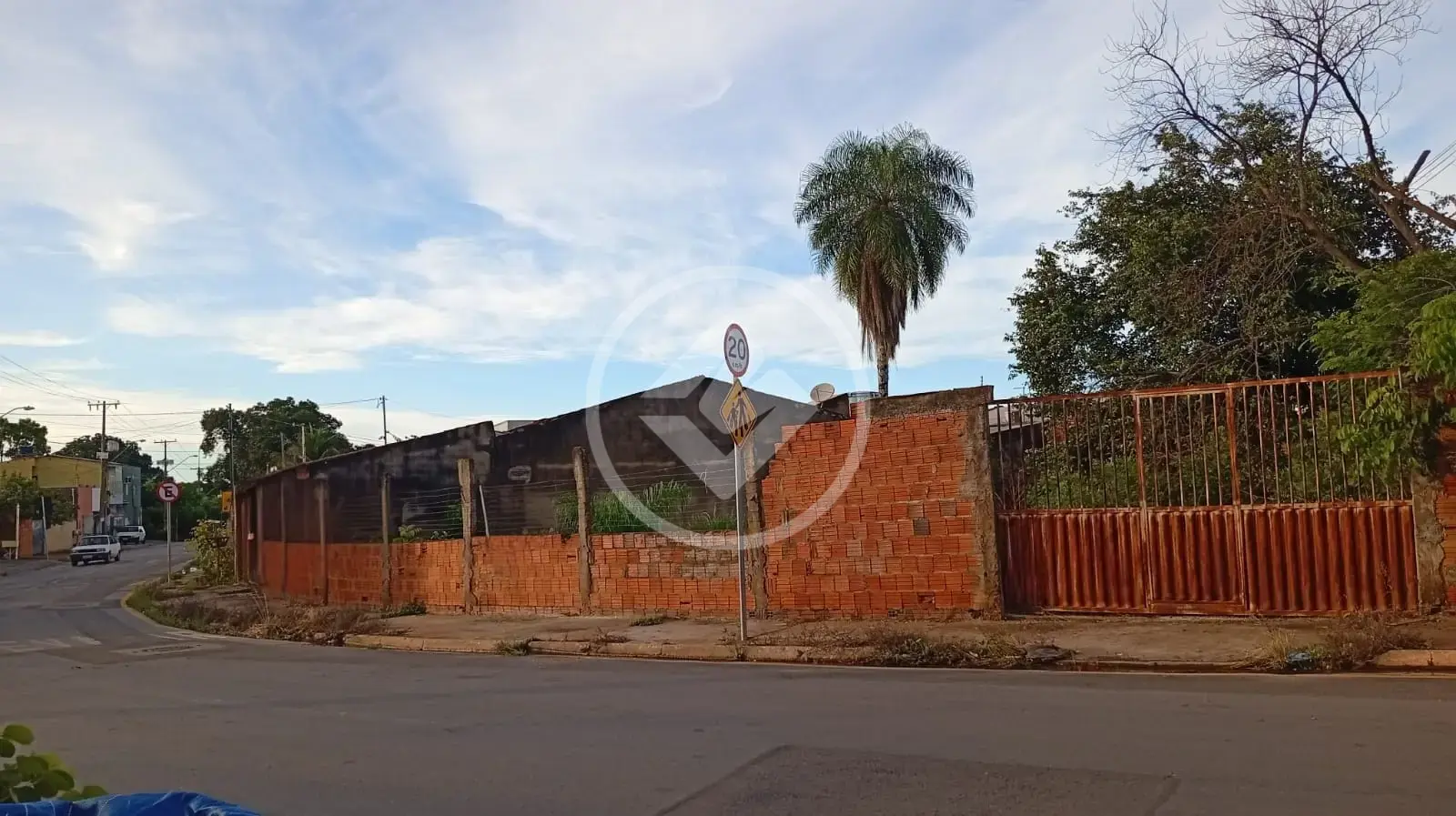 Imagem 1 - Terreno Comercial em Centro América, Cuiabá - MT