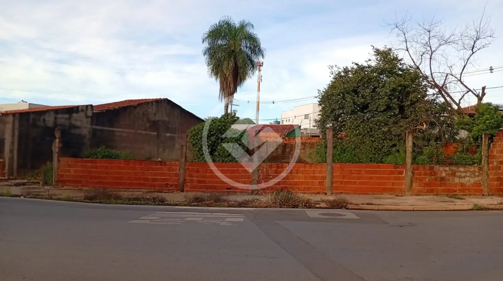 Imagem 2 - Terreno Comercial em Centro América, Cuiabá - MT