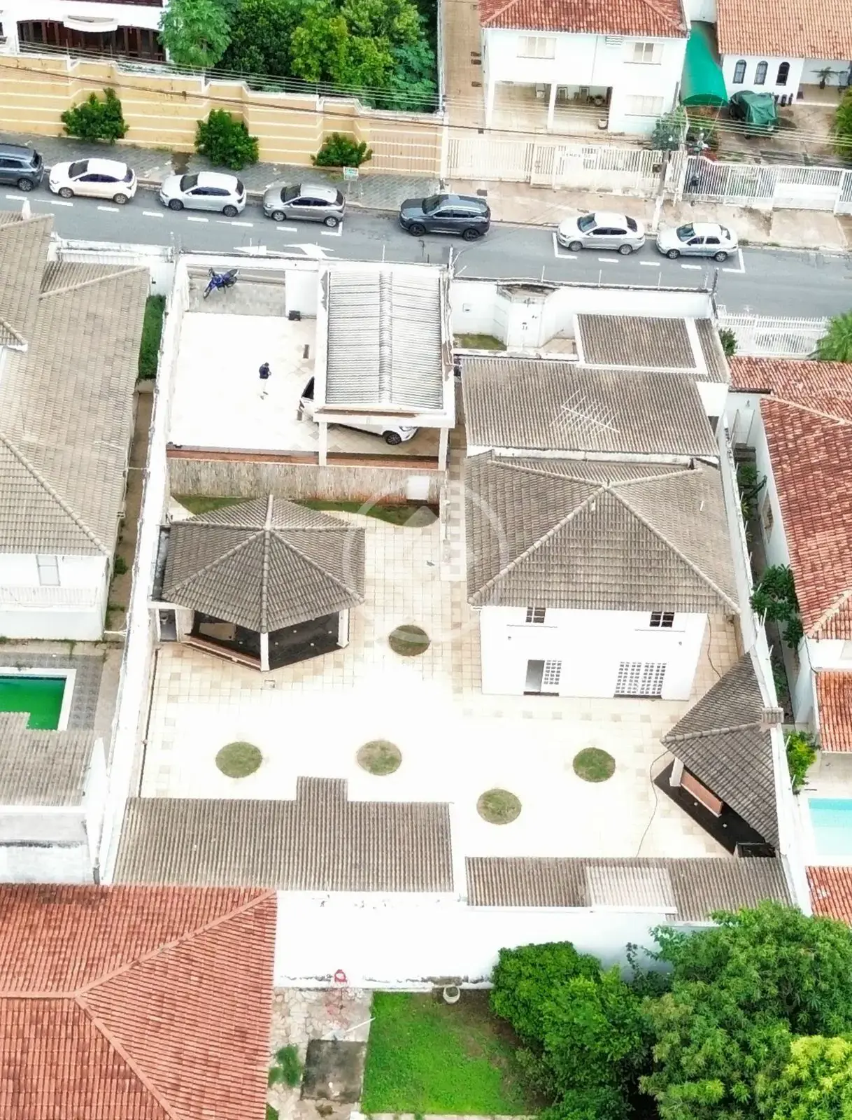 Imagem 1 - Casa Comercial em JARDIM CUIABÁ, Cuiabá - MT