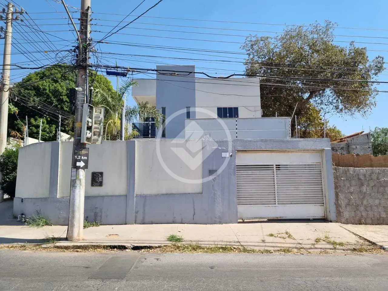 Imagem 1 - Sobrado em VILLAGE FLAMBOYANT, Cuiabá - MT