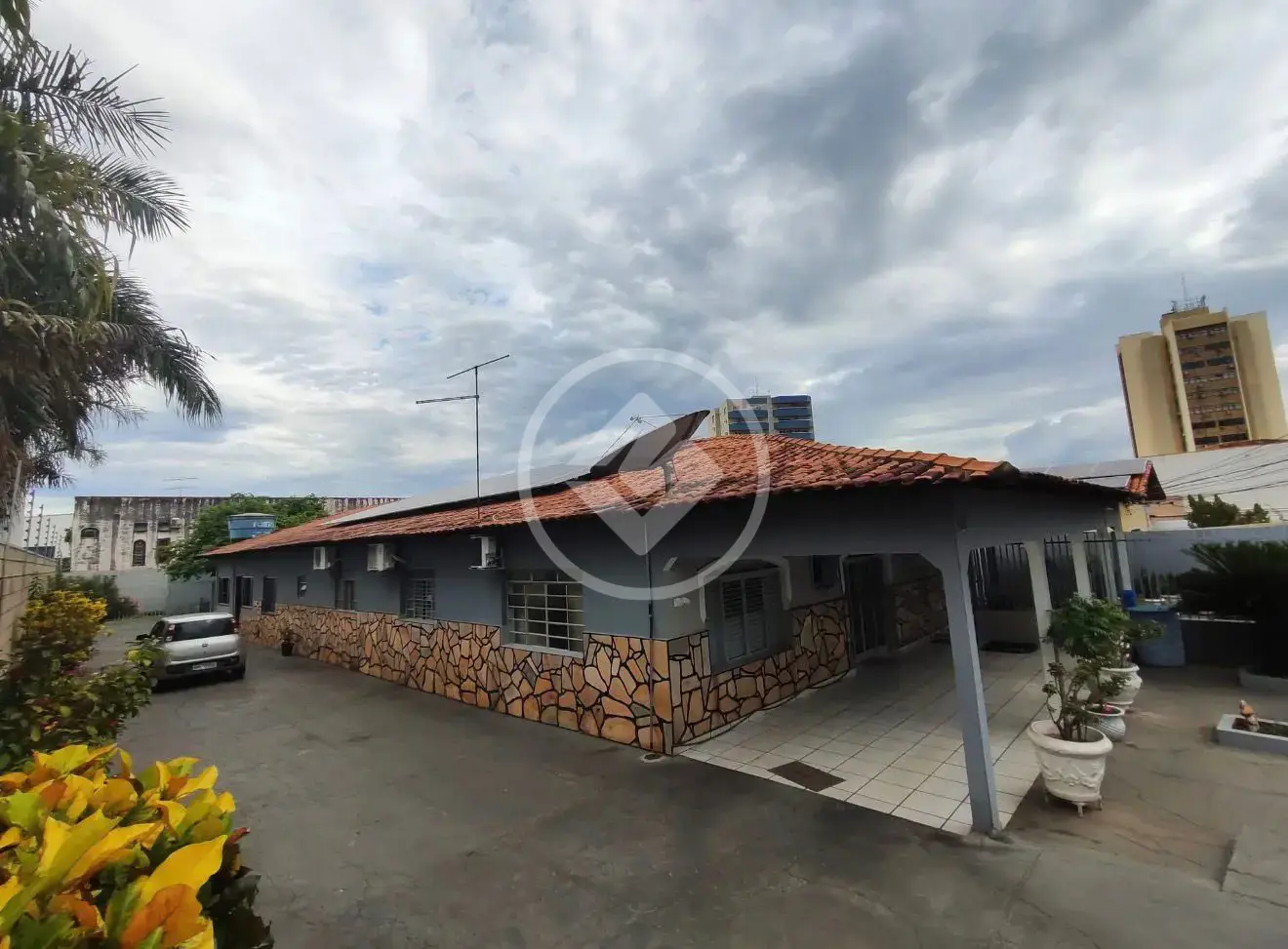 Imagem 1 - Casa Comercial em Centro-Sul, Várzea Grande - MT