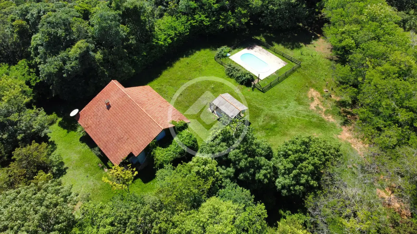 Imagem 1 - Casa em CENTRO, Chapada dos Guimarães - MT
