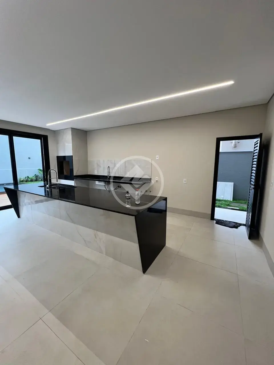 Imagem 1 - Casa Condomínio em JARDIM IMPERIAL II, Cuiabá - MT