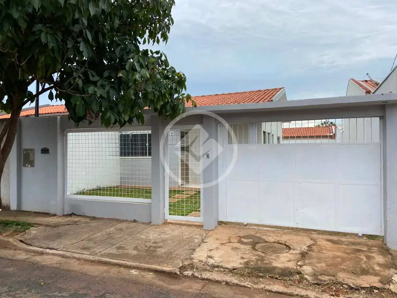 Imagem 1 - Casa em Loteamento Residencial Flor-de-Lis, Cuiabá - MT