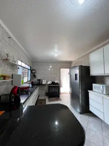 Imagem 2 - Casa em Conjunto Habitacional Heitor Villa Lobos, Araras - SP