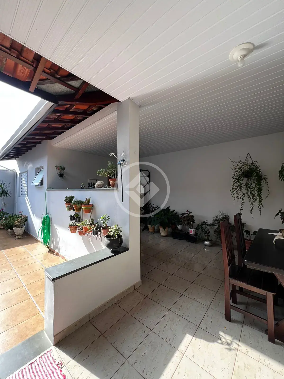 Imagem 4 - Casa em Conjunto Habitacional Heitor Villa Lobos, Araras - SP
