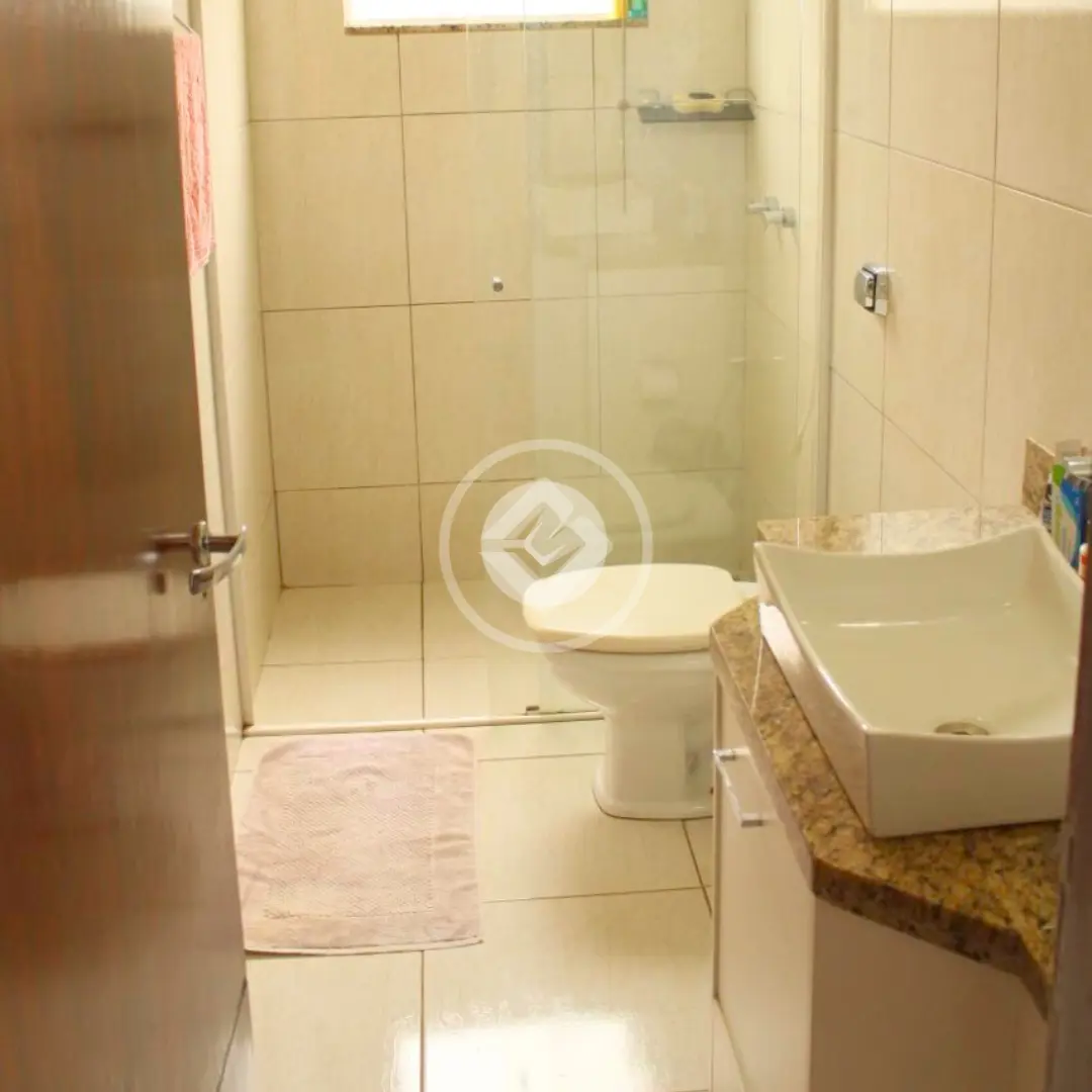 Imagem 3 - Casa em Guilhermina Vieira Chaer, Araxá - MG