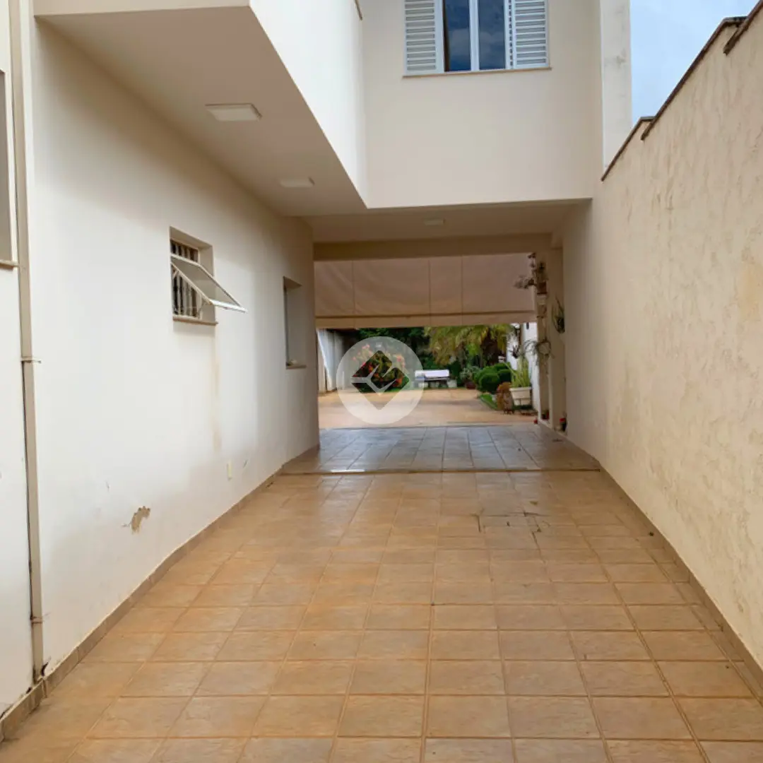 Image 8 - Casa em Centro, Araxá - MG