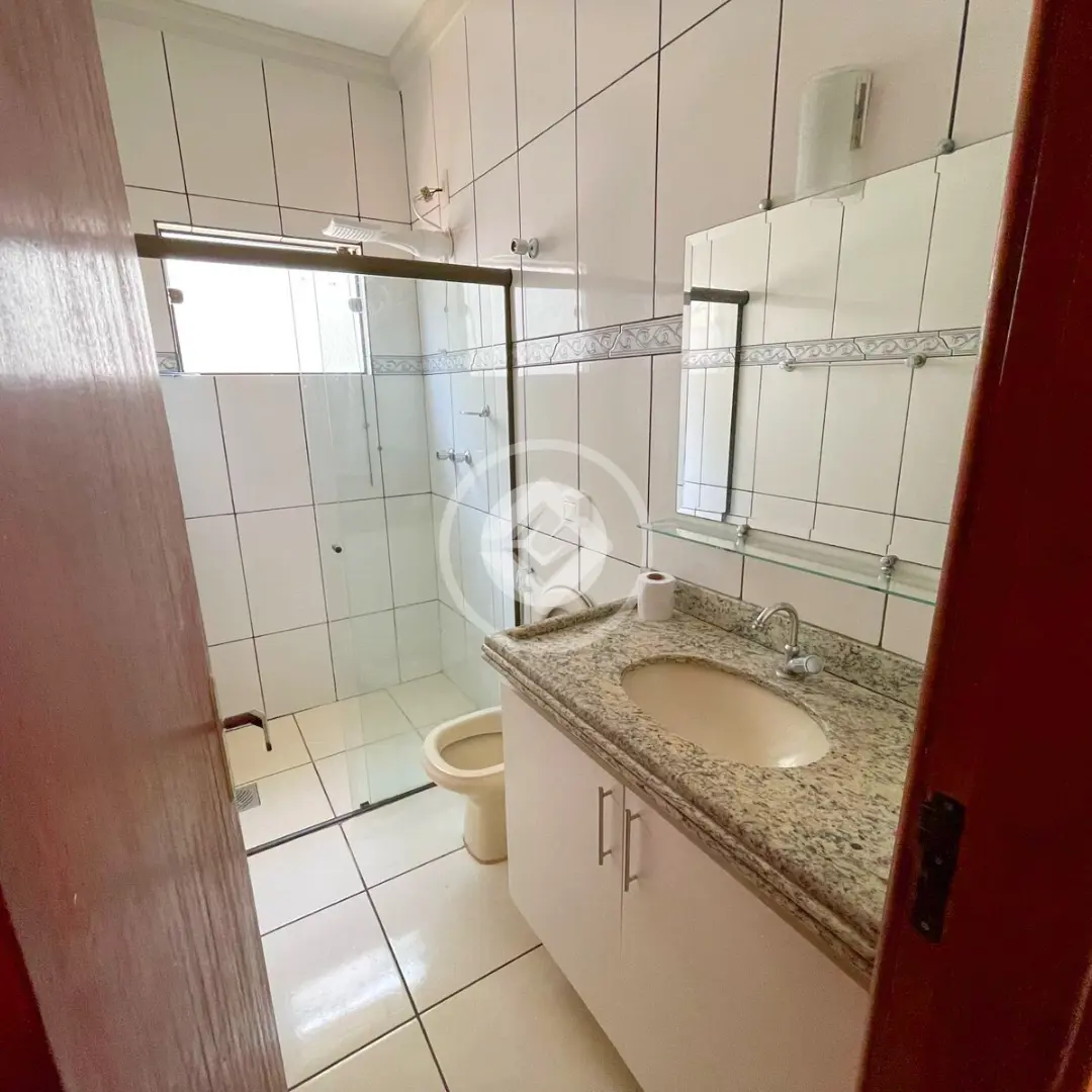 Imagem 2 - Casa em Guilhermina Vieira Chaer, Araxá - MG
