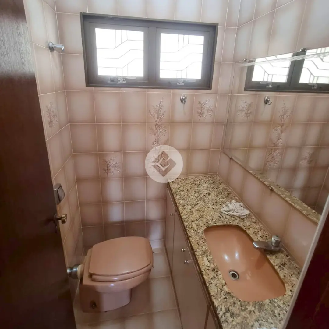 Image 11 - Casa em Centro, Araxá - MG