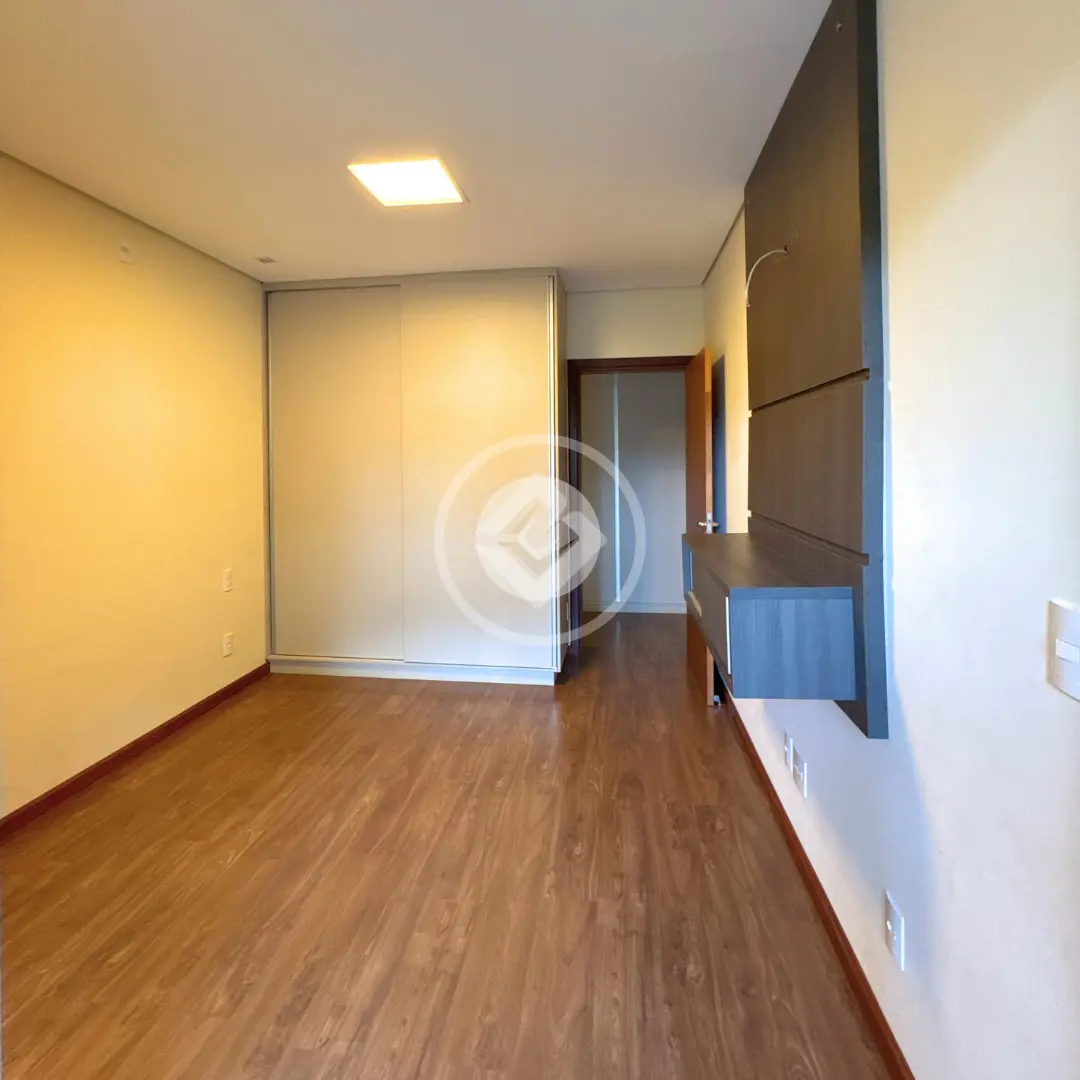 Imagem 4 - Casa Condomínio em Riviera do Lago, Araxá - MG