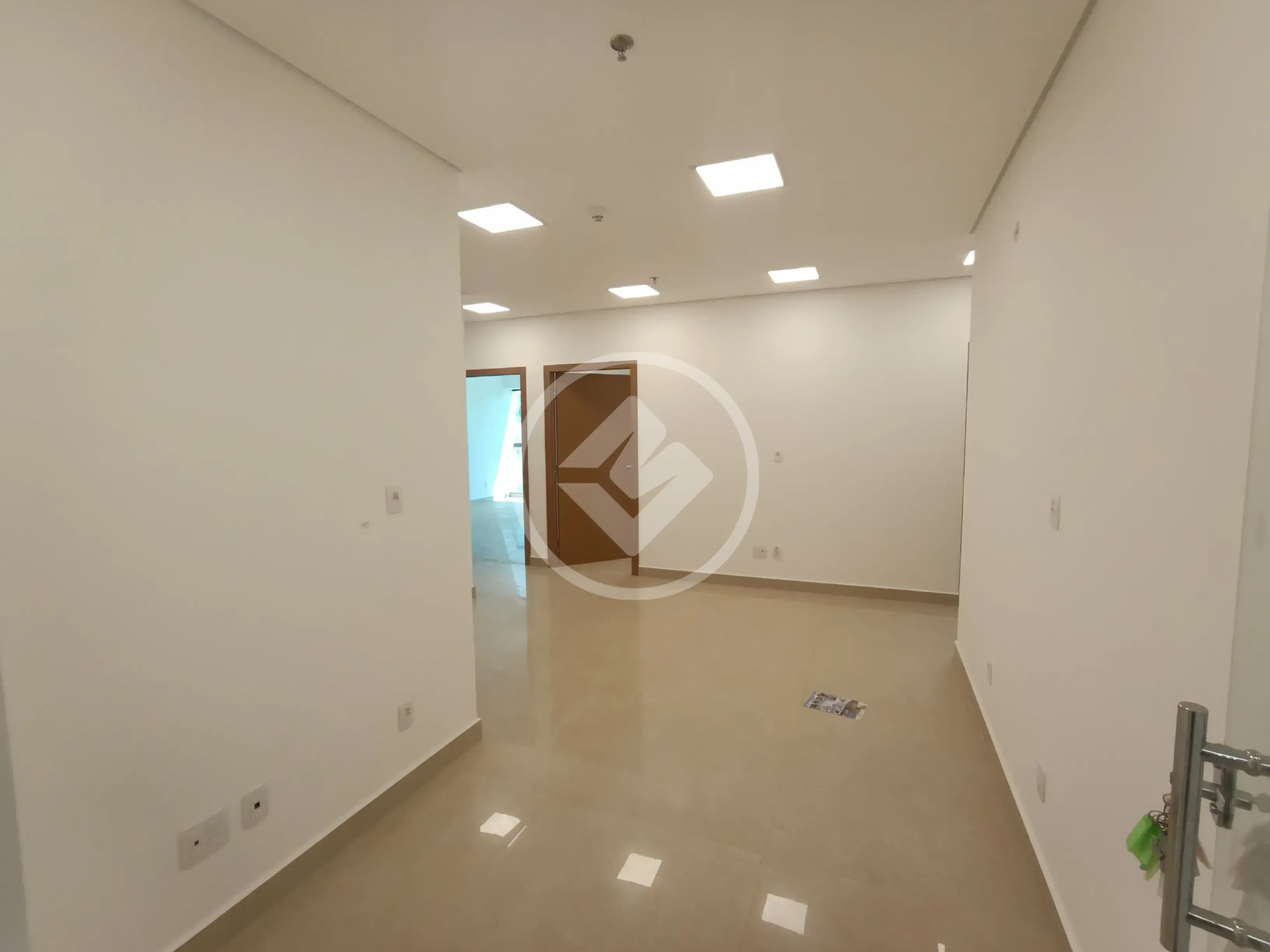 Image 2 - Sala Comercial em Vila Silvéria, Araxá - MG