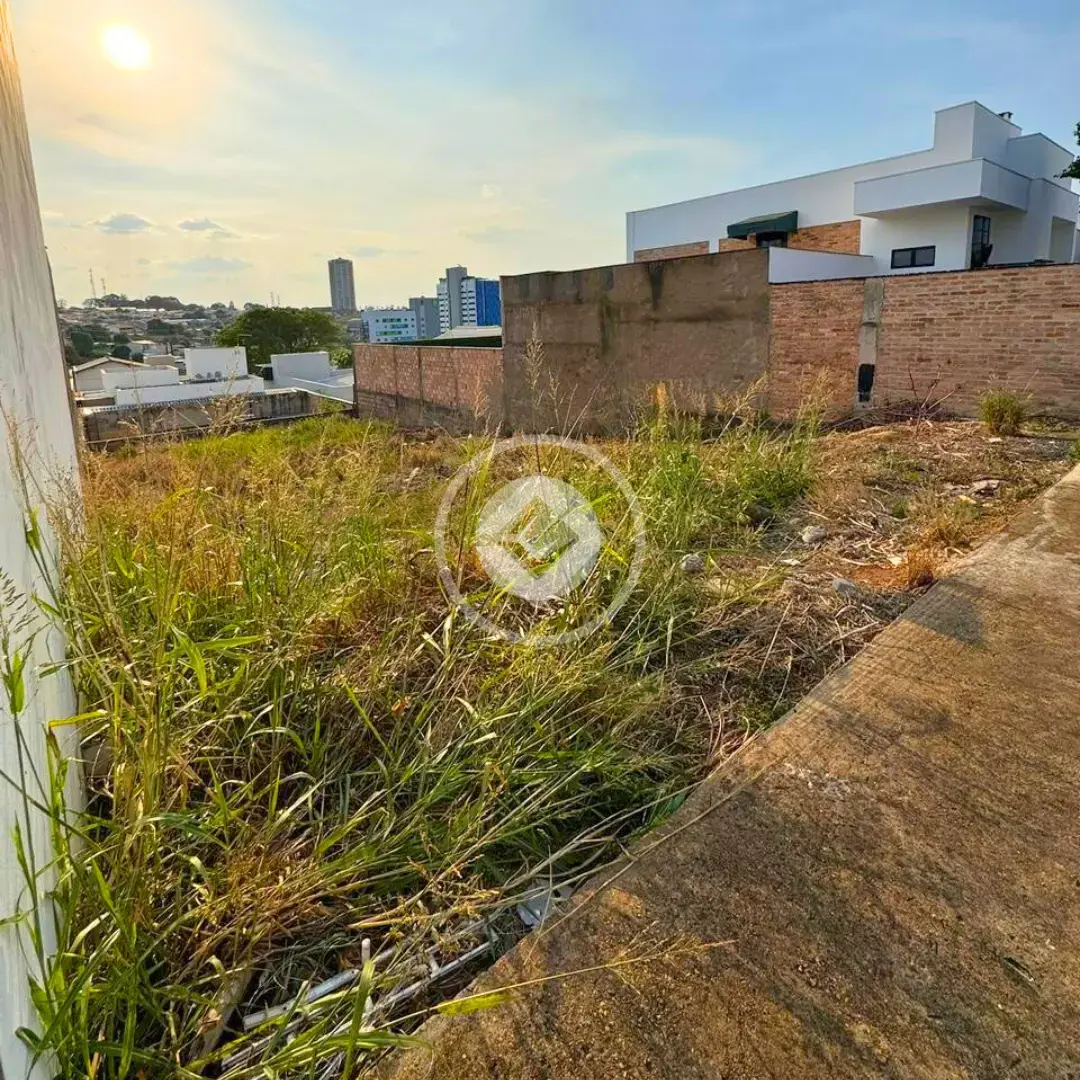 Imagem 1 - Terreno em Leda Barcelos, Araxá - MG
