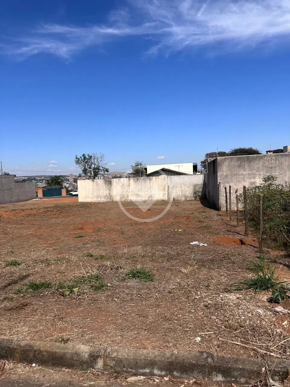 Imagem 2 - Terreno em Loteamento Residencial Solaris, Araxá - MG