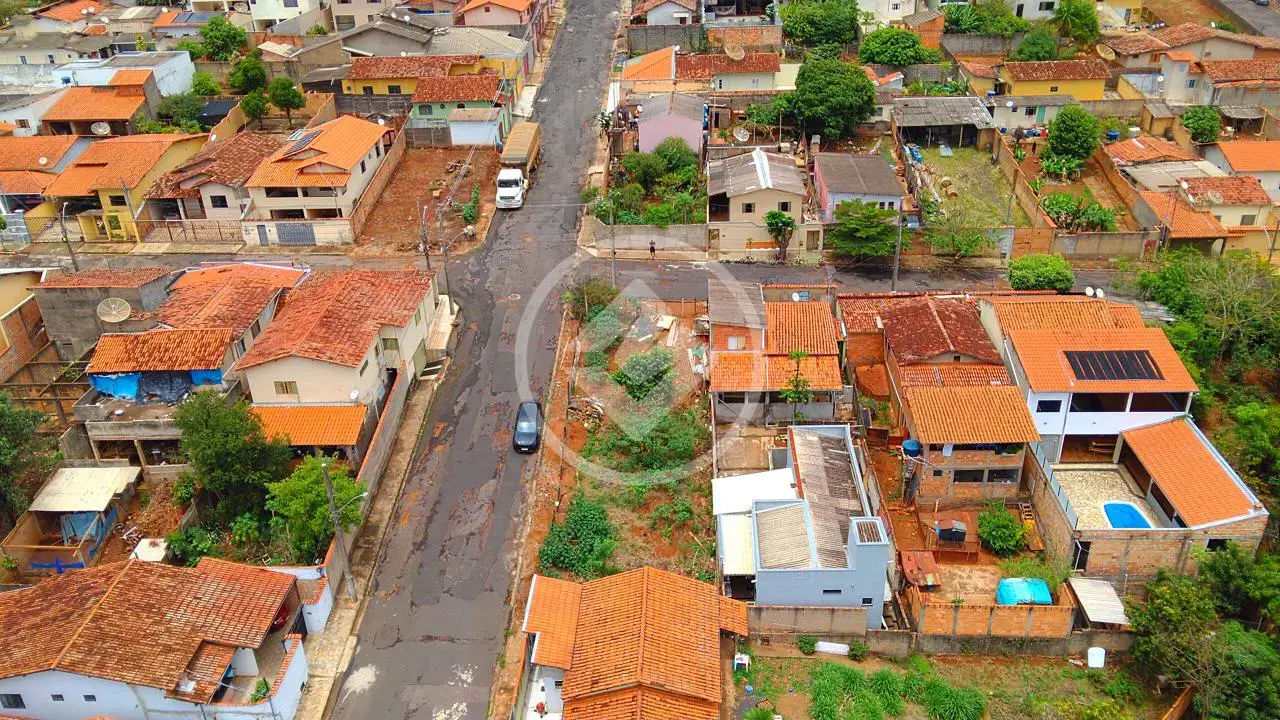 Imagem 1 - Terreno em Vila Fertiza, Araxá - MG