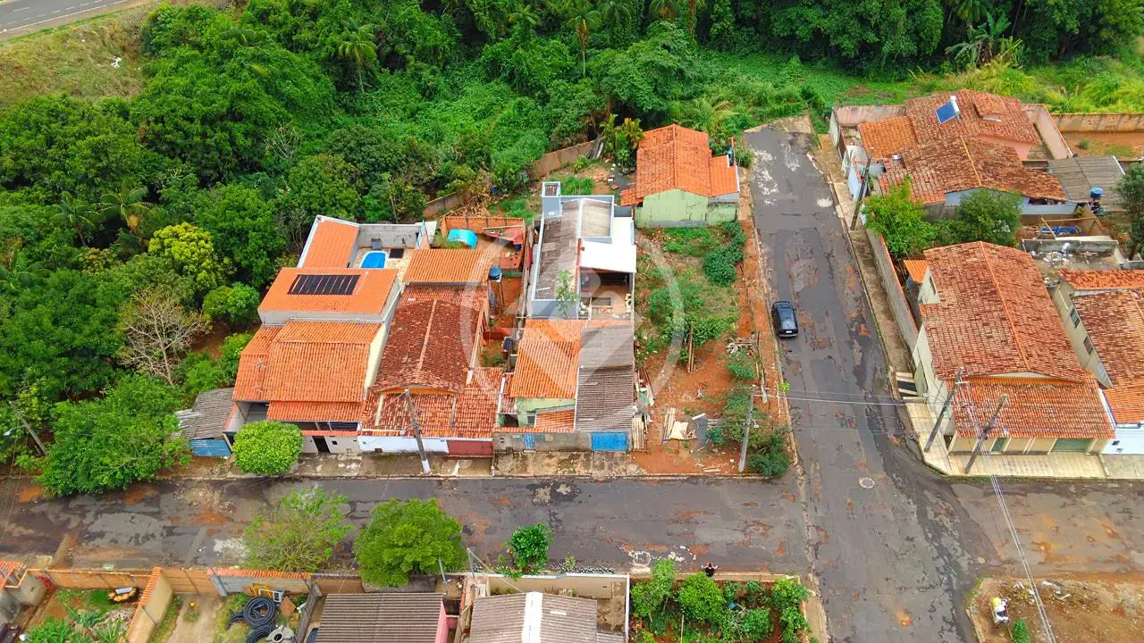 Imagem 1 - Terreno em Vila Fertiza, Araxá - MG