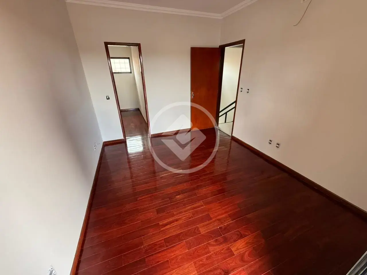 Imagem 5 - Sobrado em Guilhermina Vieira Chaer, Araxá - MG