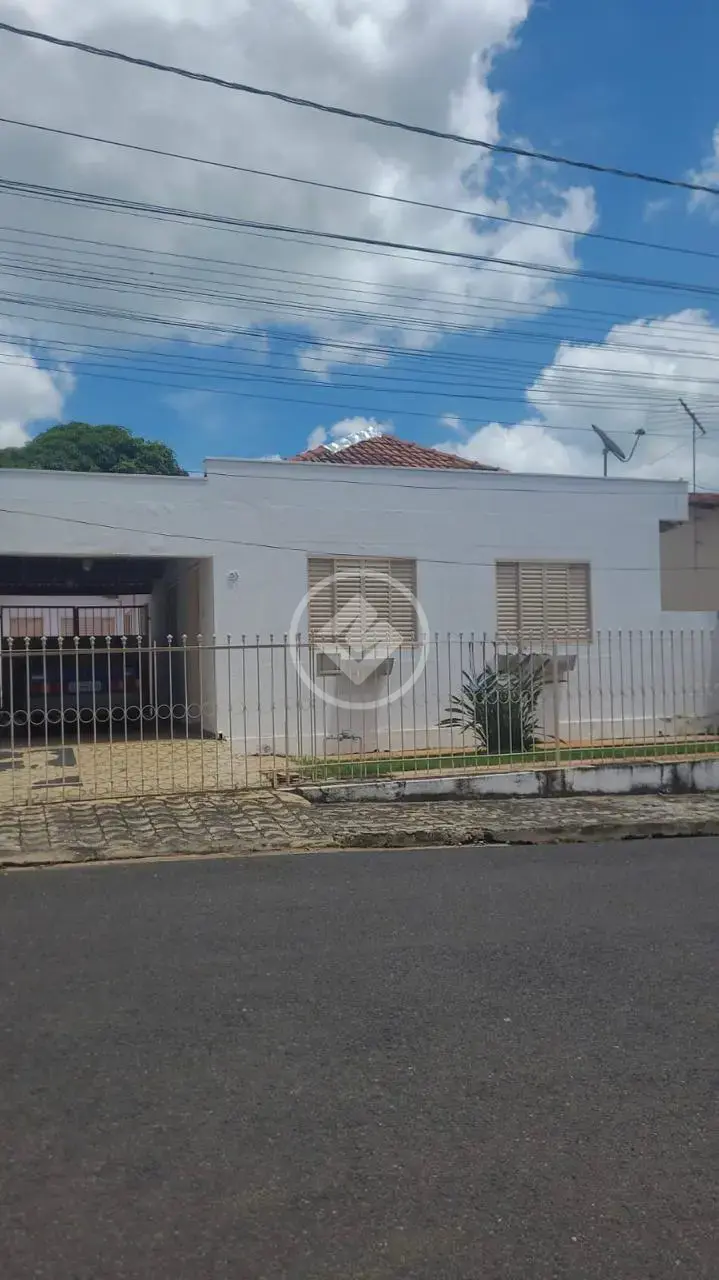 Imagem 1 - Casa em São Cristóvão, Araxá - MG
