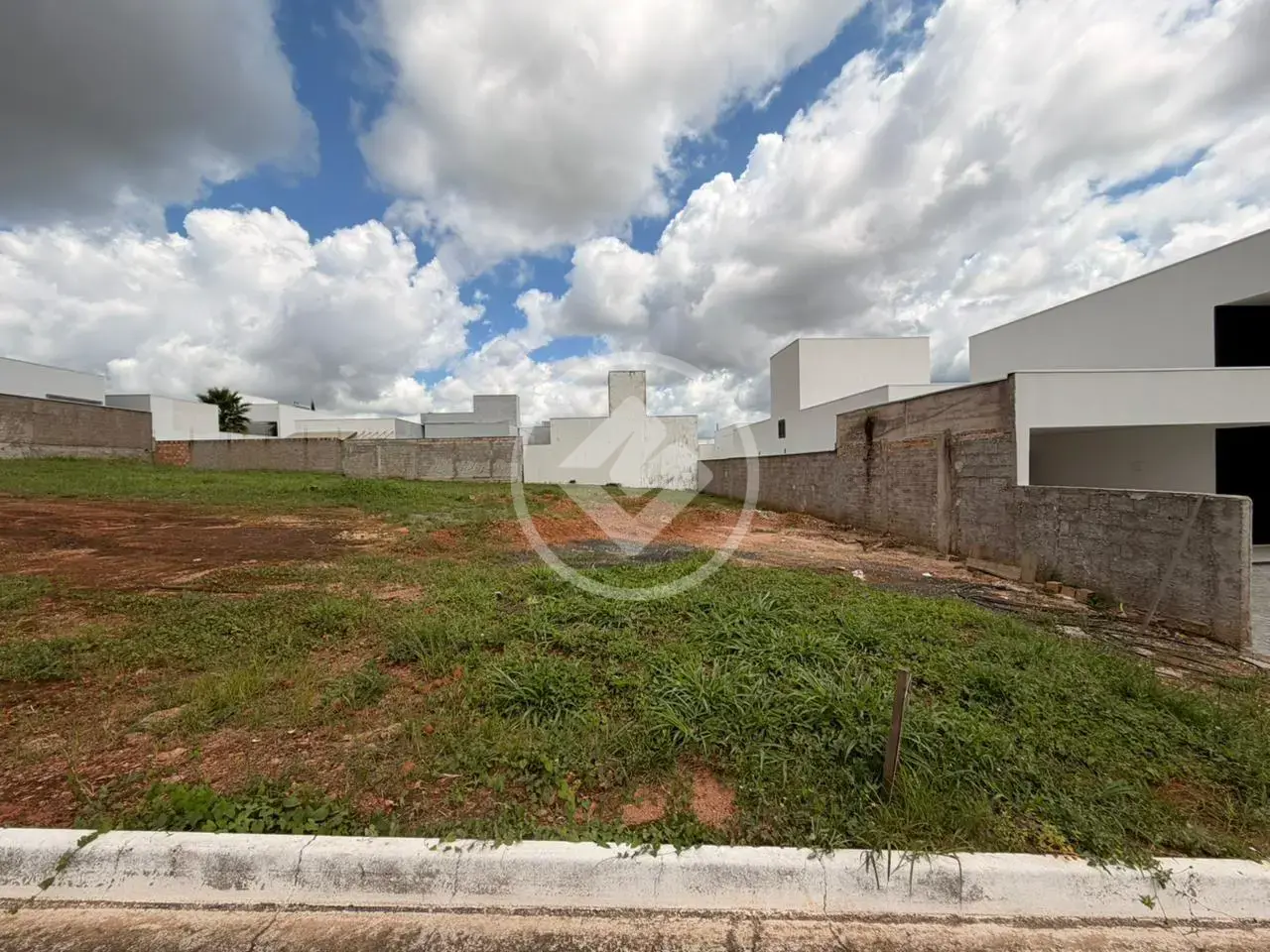 Imagem 1 - Terreno em Loteamento Residencial Villágio I, Araxá - MG