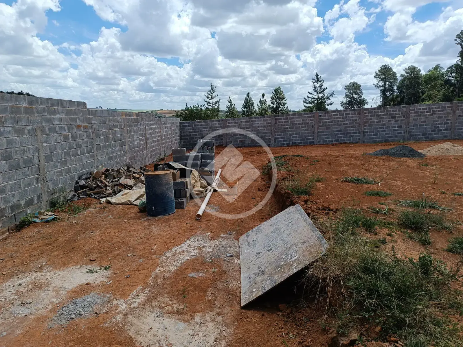 Image 2 - Sítio em MONTE CARLO II, Araxá - MG