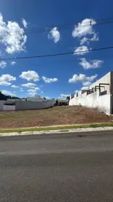 Terreno Condomínio Loteamento Residencial Villágio I, Araxá - MG — foto 1