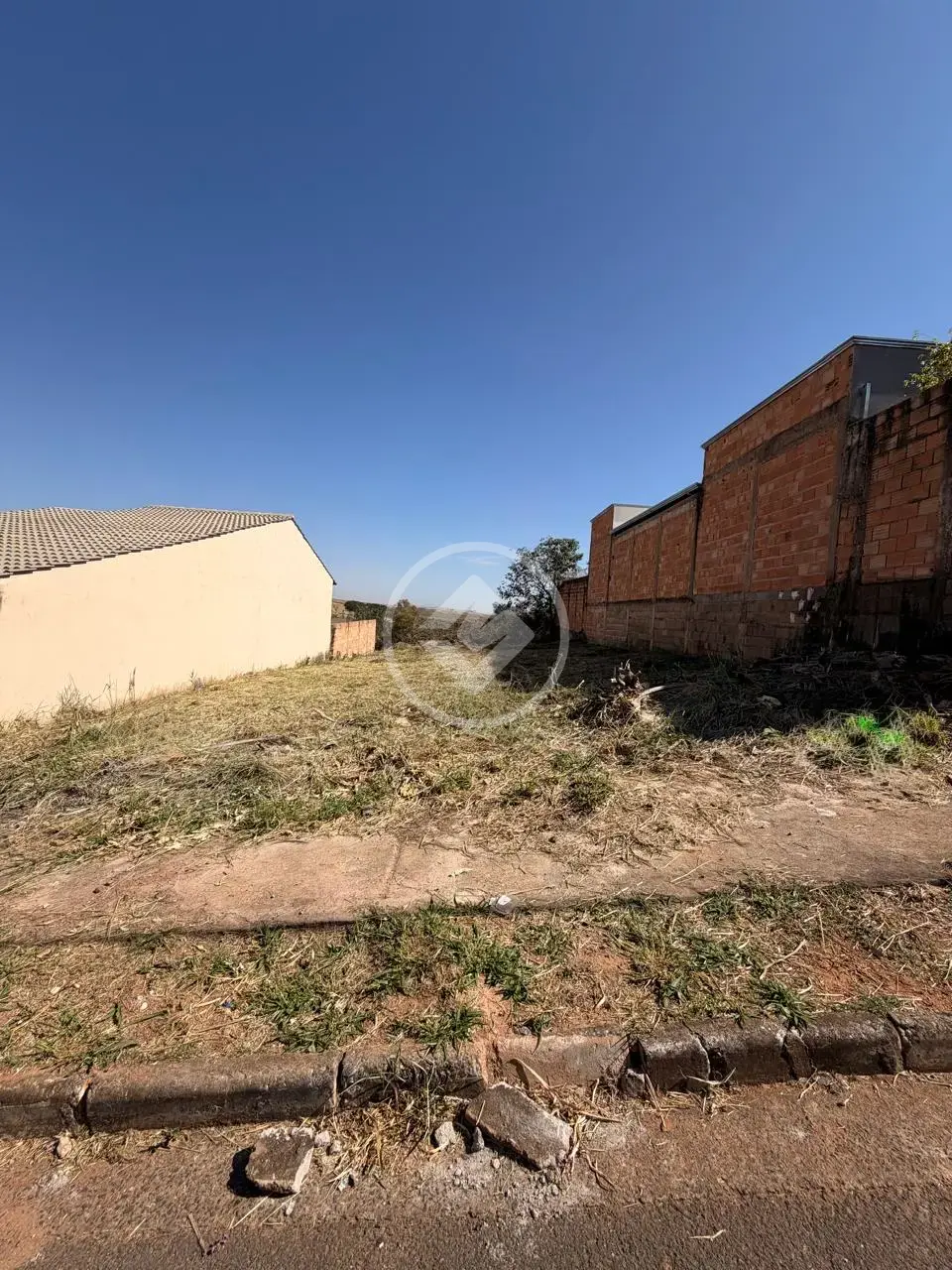 Imagem 1 - Terreno em Fenicia, Araxá - MG