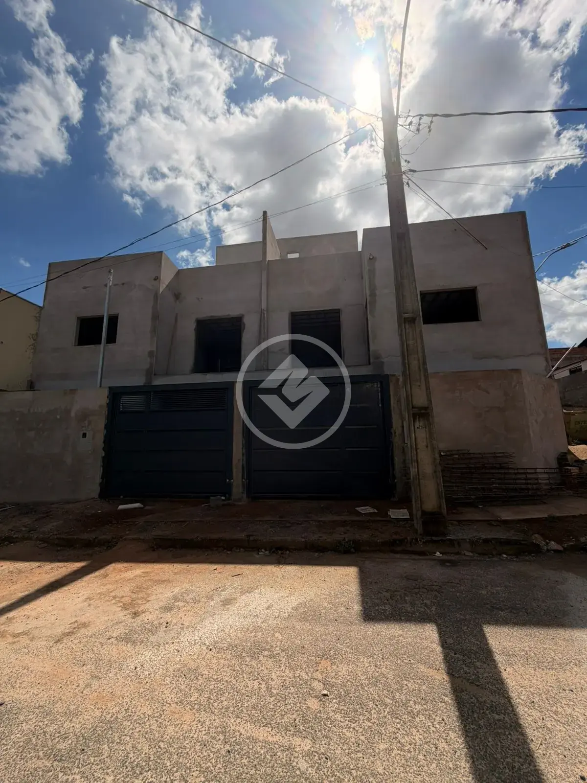 Imagem 1 - Sobrado em Fenicia, Araxá - MG