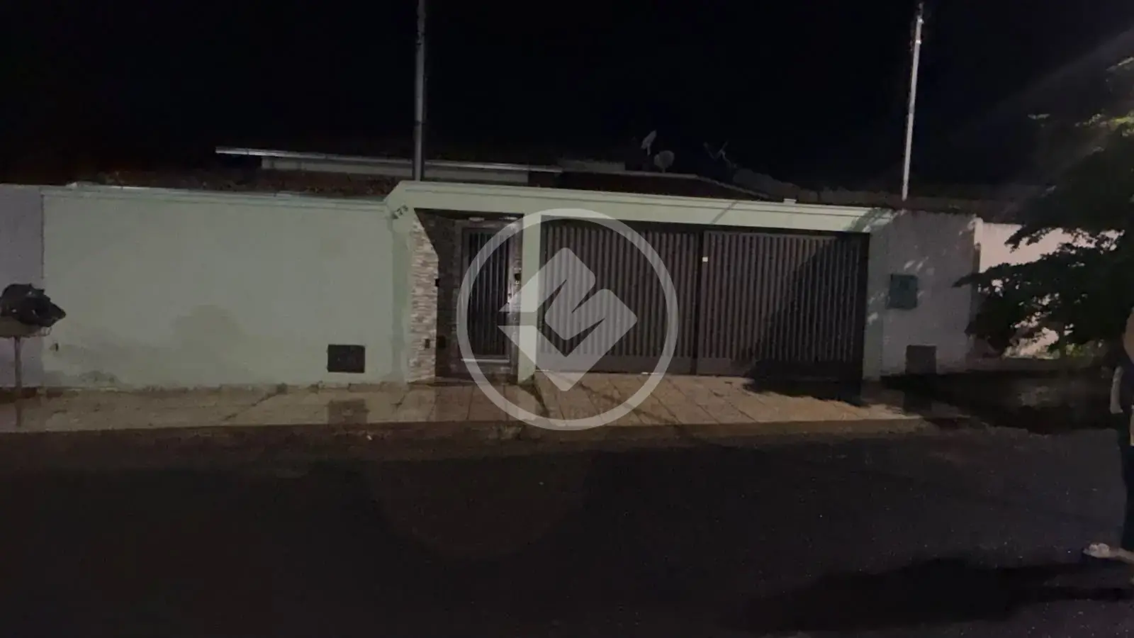 Imagem 1 - Casa em Guilhermina Vieira Chaer, Araxá - MG