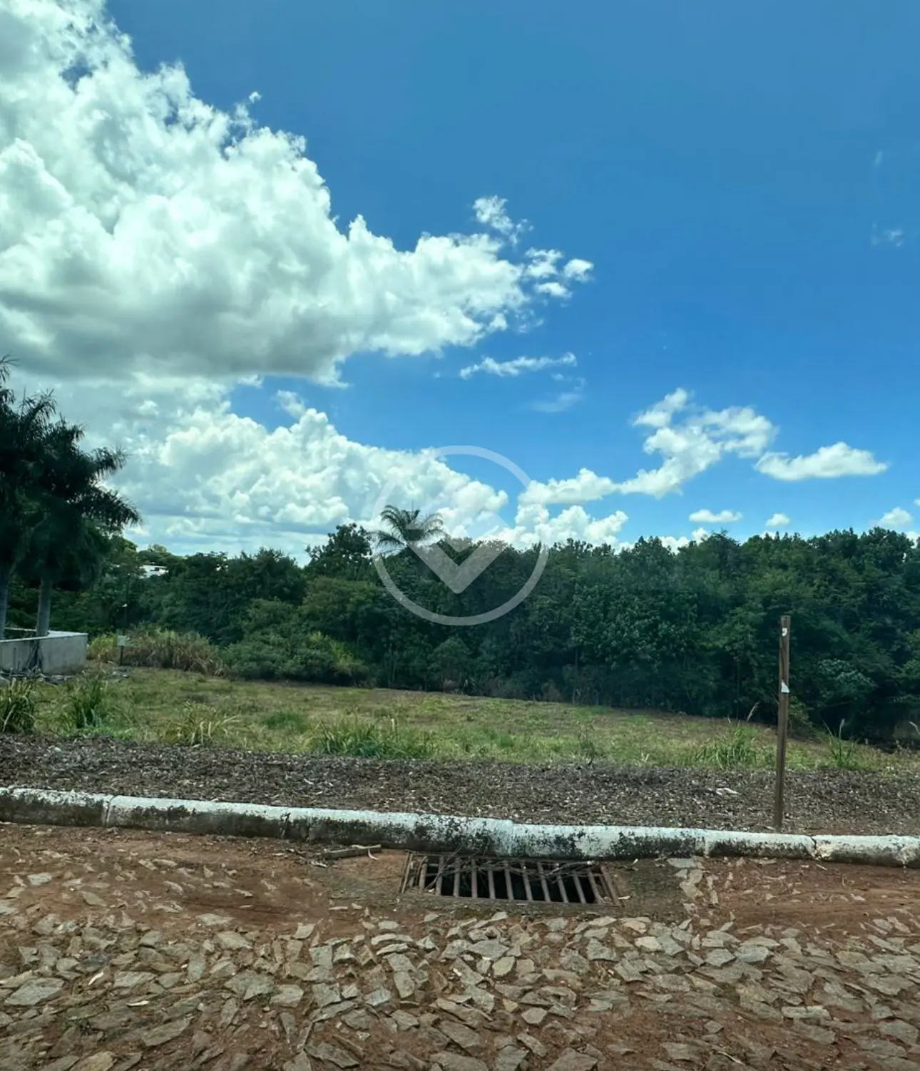 Terreno Condomínio Riviera do Lago, Araxá - MG — foto 1