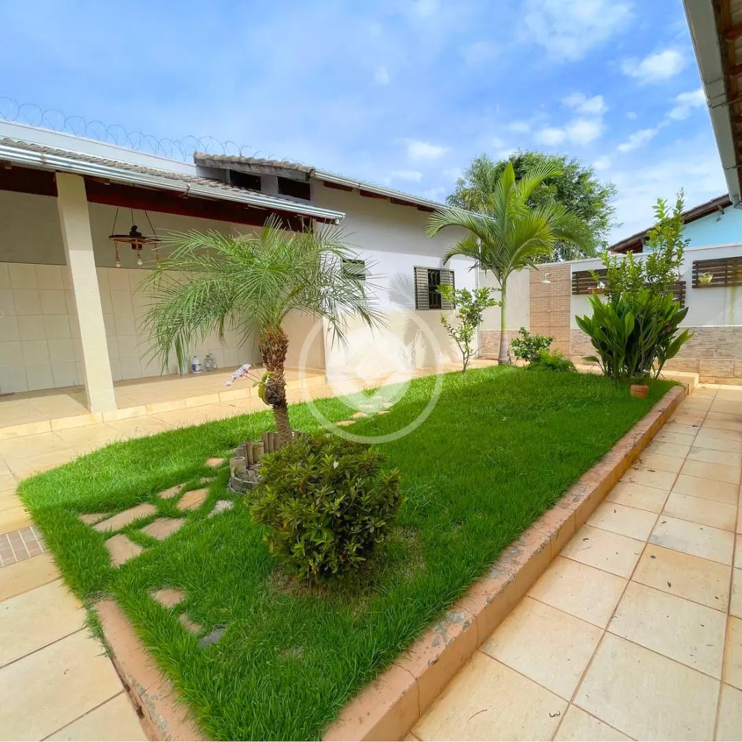 Imagem 5 - Casa em Guilhermina Vieira Chaer, Araxá - MG