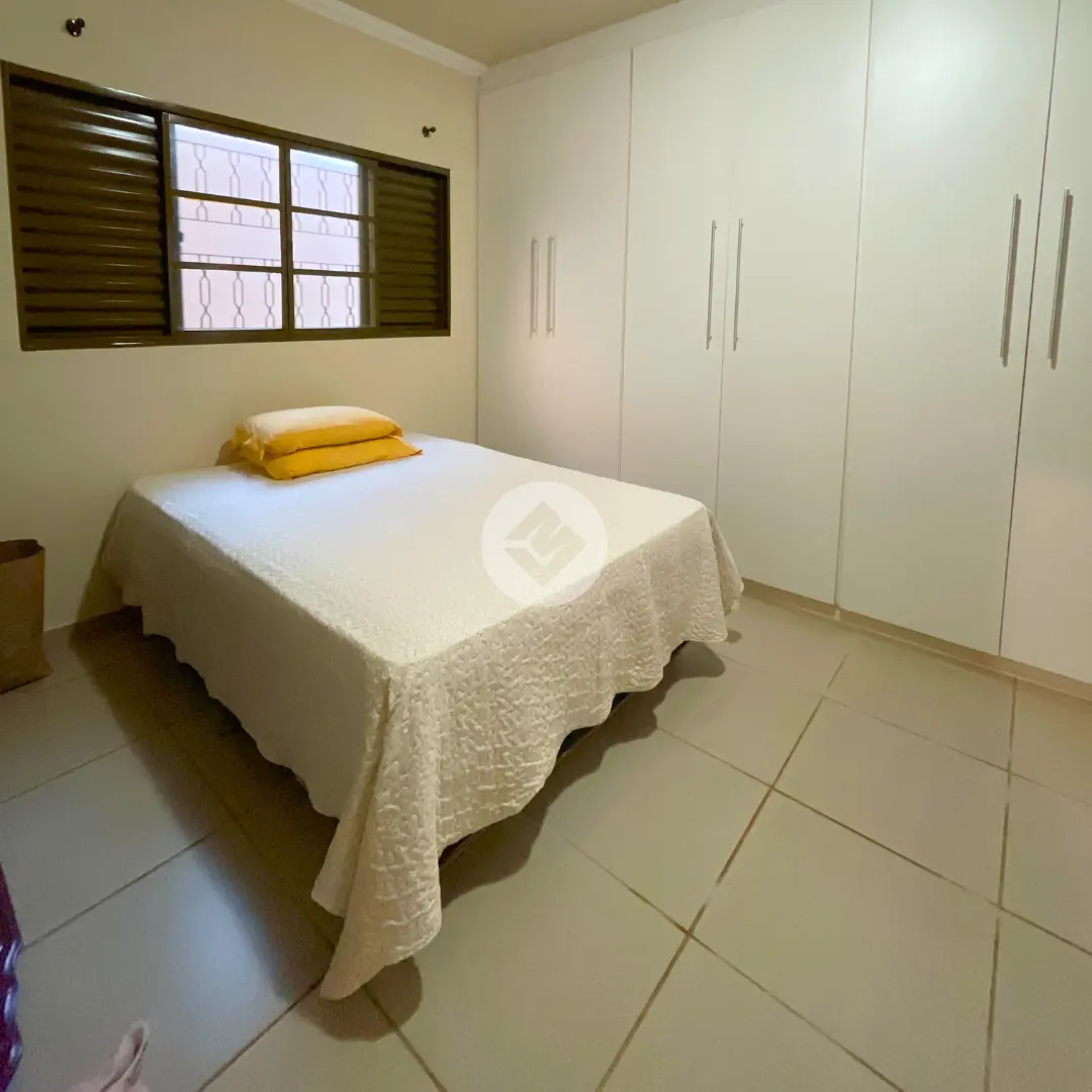 Imagem 6 - Casa em Guilhermina Vieira Chaer, Araxá - MG