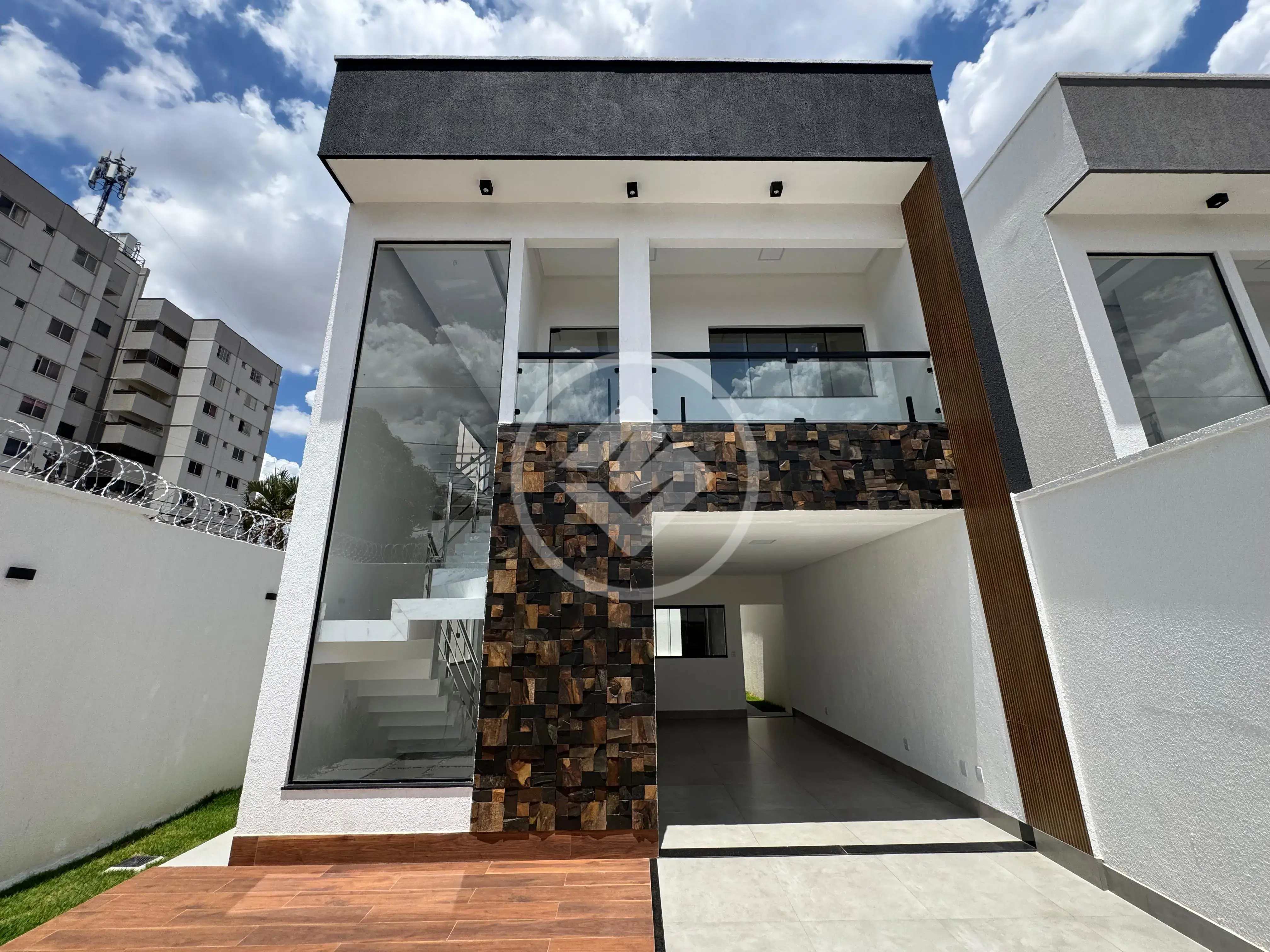 Imagem 1 - Sobrado em Jardim América, Goiânia - GO