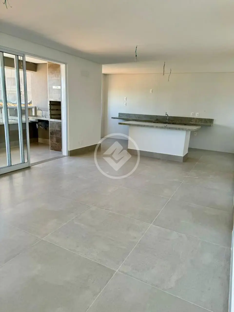 Image 2 - Apartamento em PARK LOZANDES, Goiânia - GO