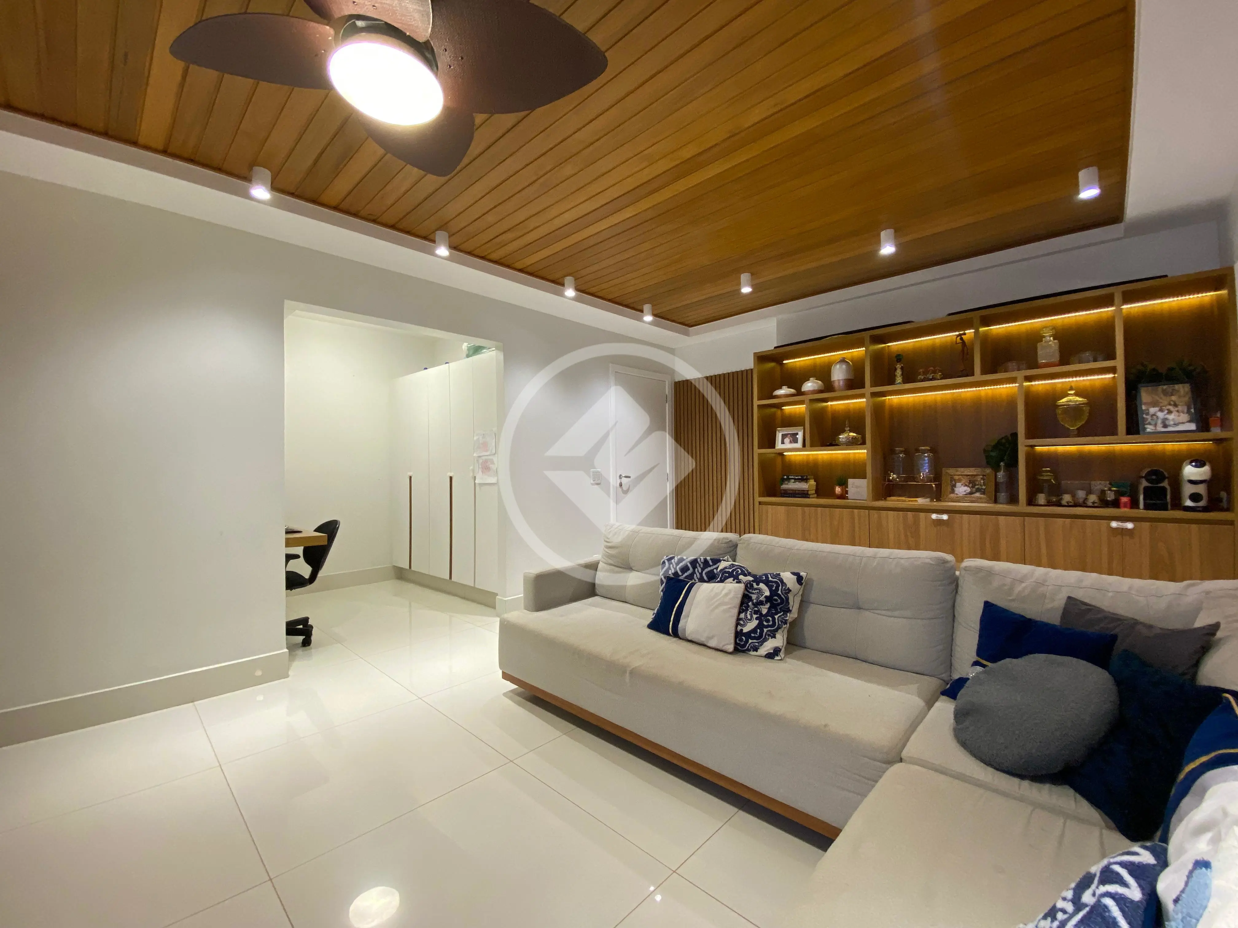 Imagem 2 - Apartamento em PARK LOZANDES, Goiânia - GO