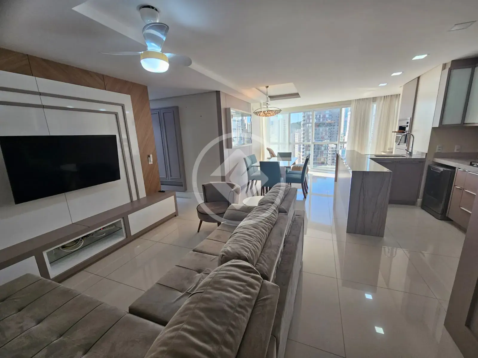 Image 2 - Apartamento em PIONEIROS, Balneário Camboriú - SC